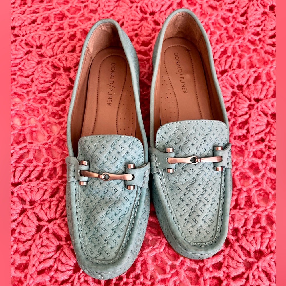 Donald J PLiner  Leather Footwear